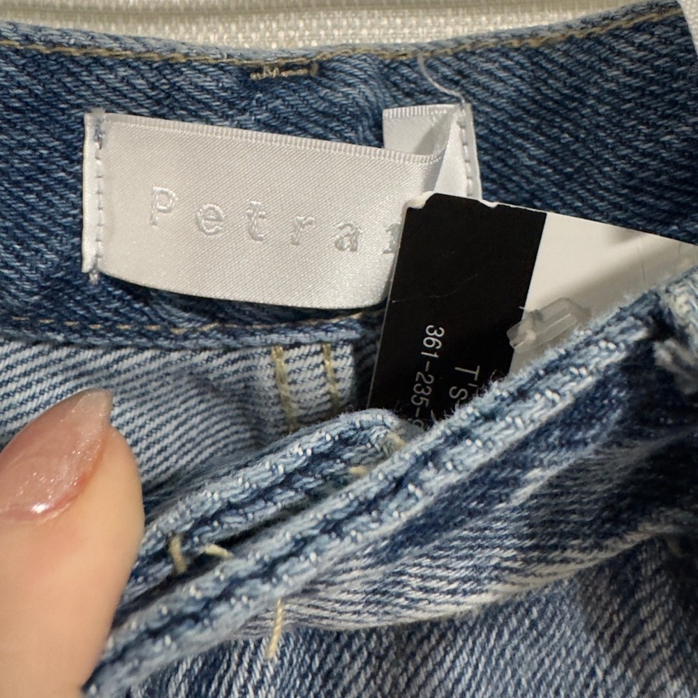 Petra 153 Womens Distressed Straight Leg Jeans Light Wash Raw Hem Size 5/26 NWT - Picture 5 of 10